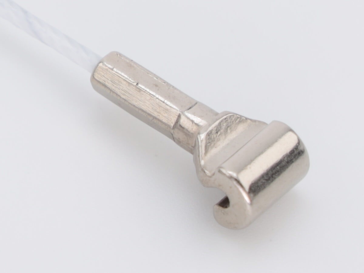 Трос оцинковка Ø1.5 мм в белой оплетке ПВХ Ø2.0 мм с наконечником «Кобра»